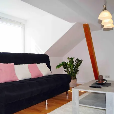 Wohlfuehlen In Der Bauhausstadt *